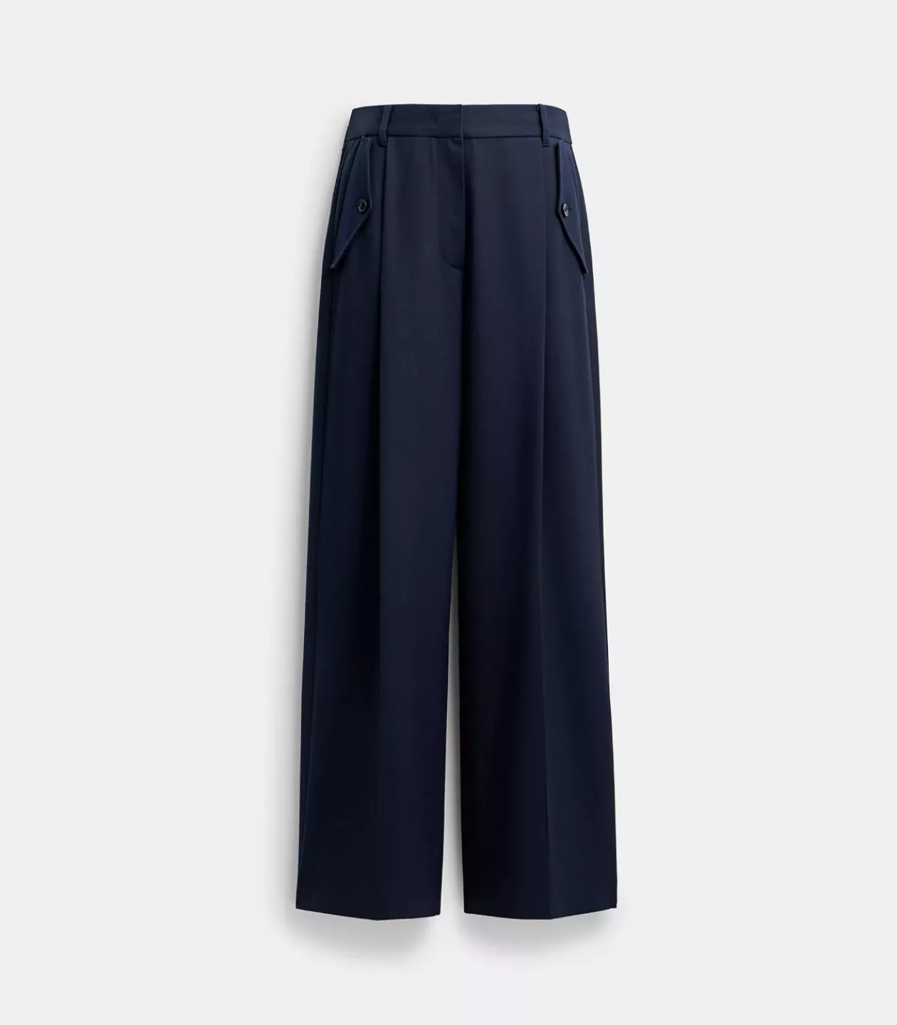 Coastal Refined A Capsule Wardrobe with Sea Inspired Tones 02