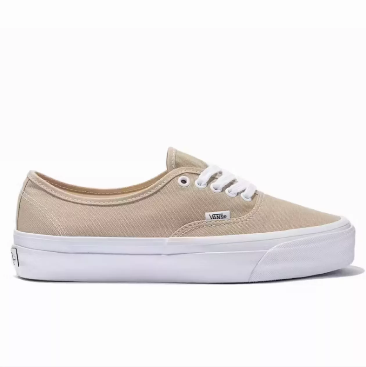Seaside Smart Casual Relaxed Layers with Coastal Ease 05