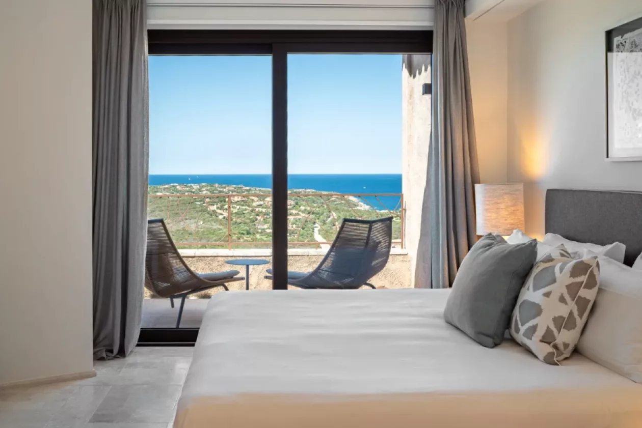 Coastal Living Redefined at La Tiara di Cervo 07