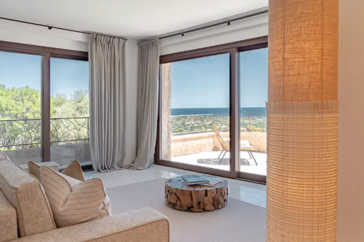 Coastal Living Redefined at La Tiara di Cervo 06