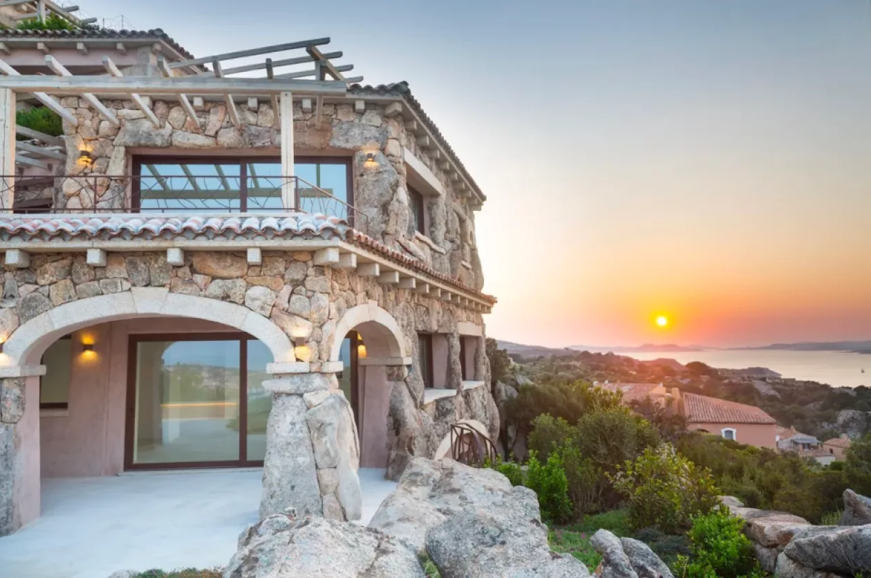 Coastal Living Redefined at La Tiara di Cervo 03