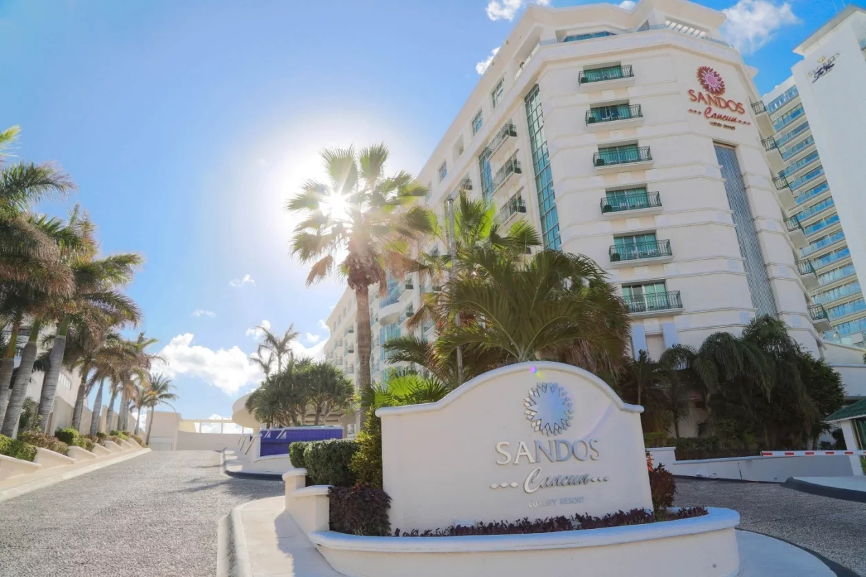 Sandos Cancun Beachfront Escape with All Inclusive Luxury 09