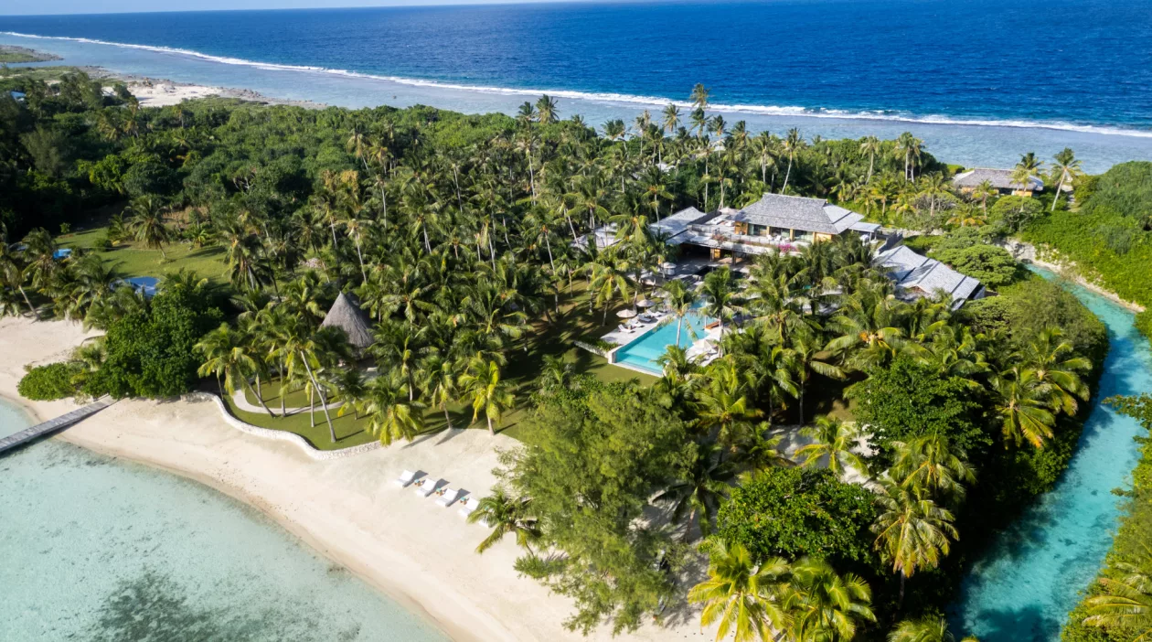 Noam Bora Bora Private Waterfront Sanctuary 03