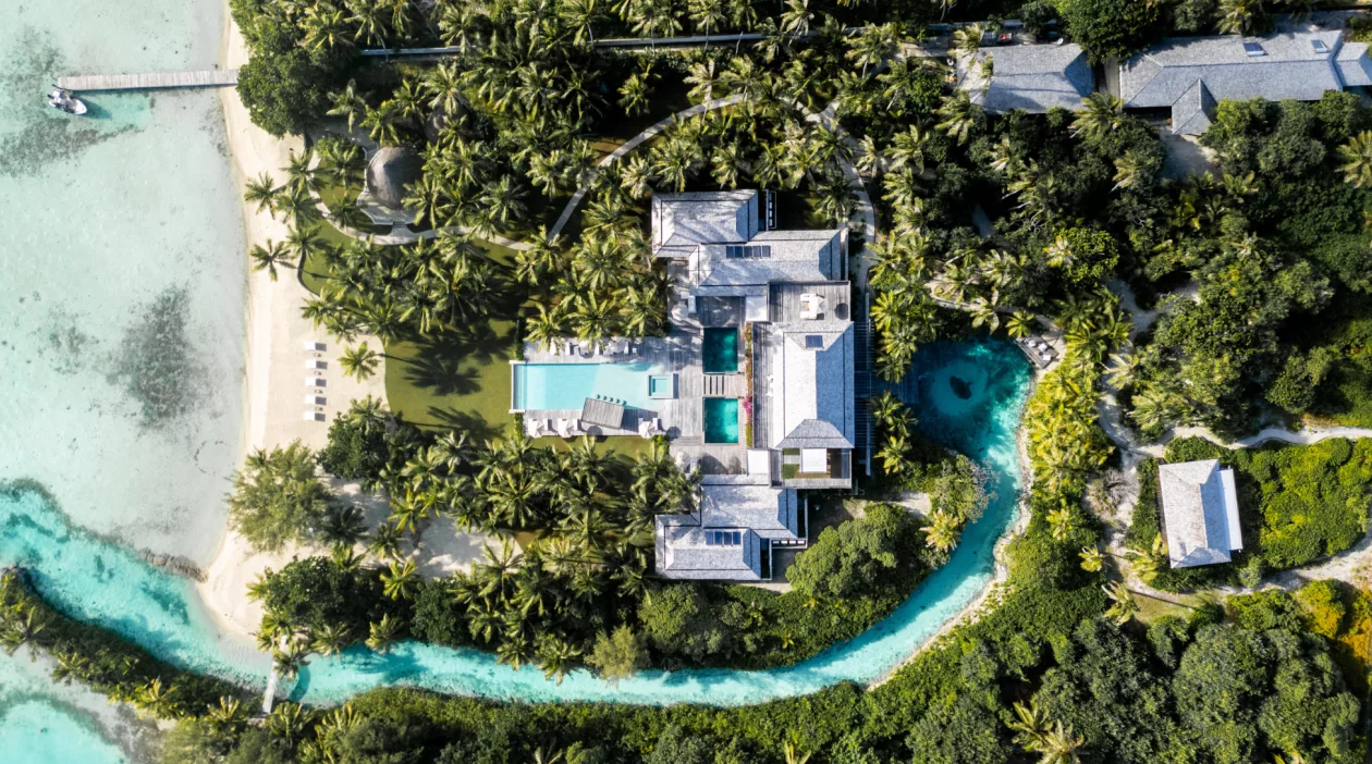 Noam Bora Bora Private Waterfront Sanctuary 01