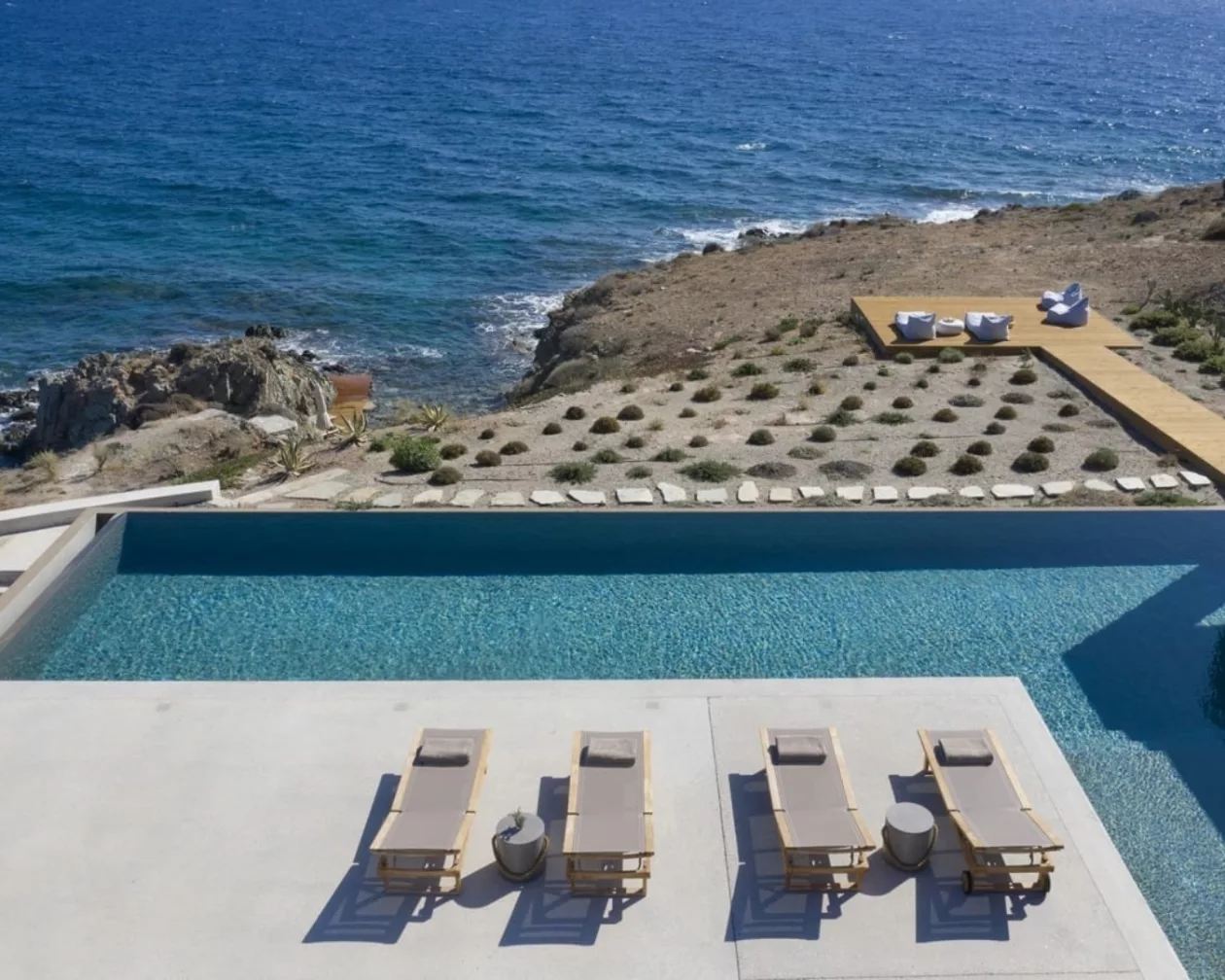 Villa Fanya A Hilltop Hideaway in Syros 02