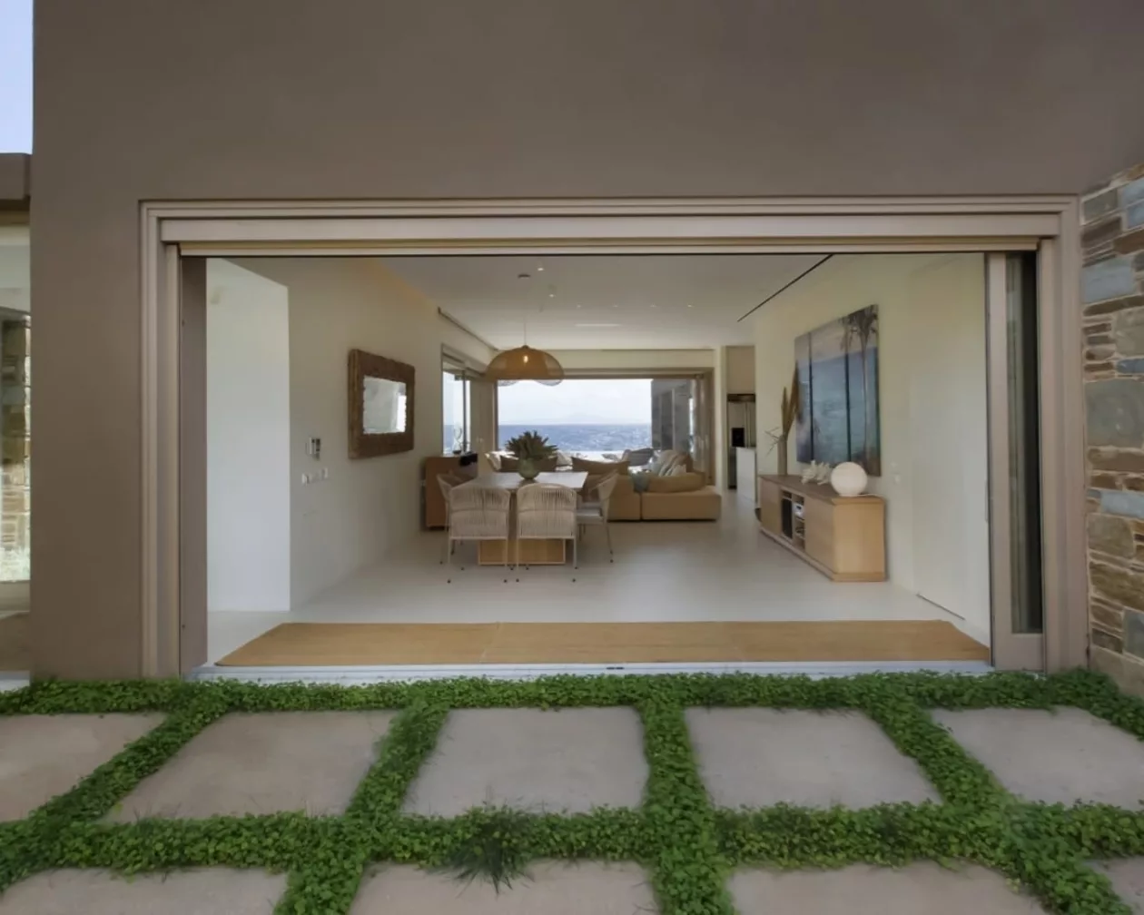 Villa Fanya A Hilltop Hideaway in Syros 04