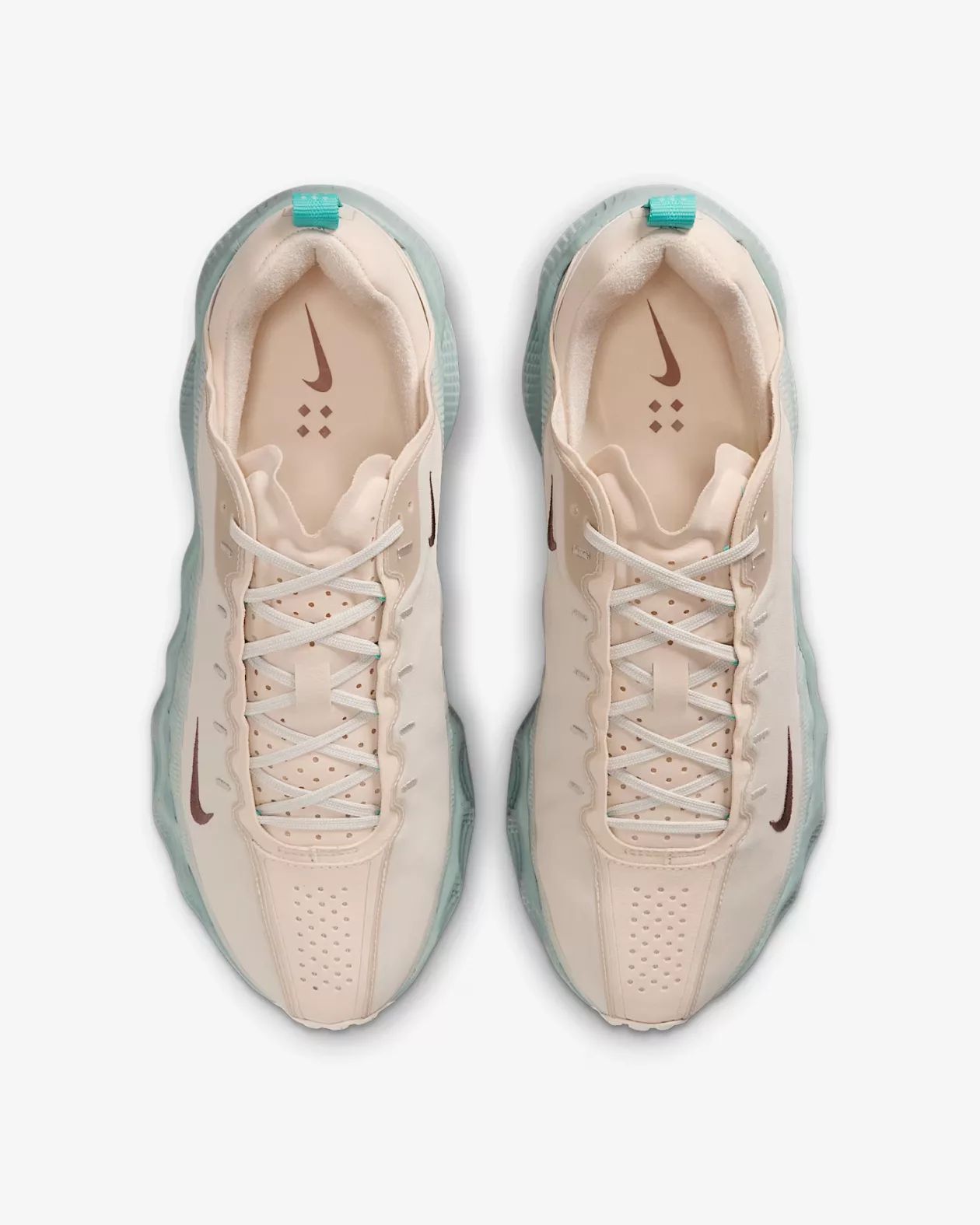 Nike Ava Rover 04
