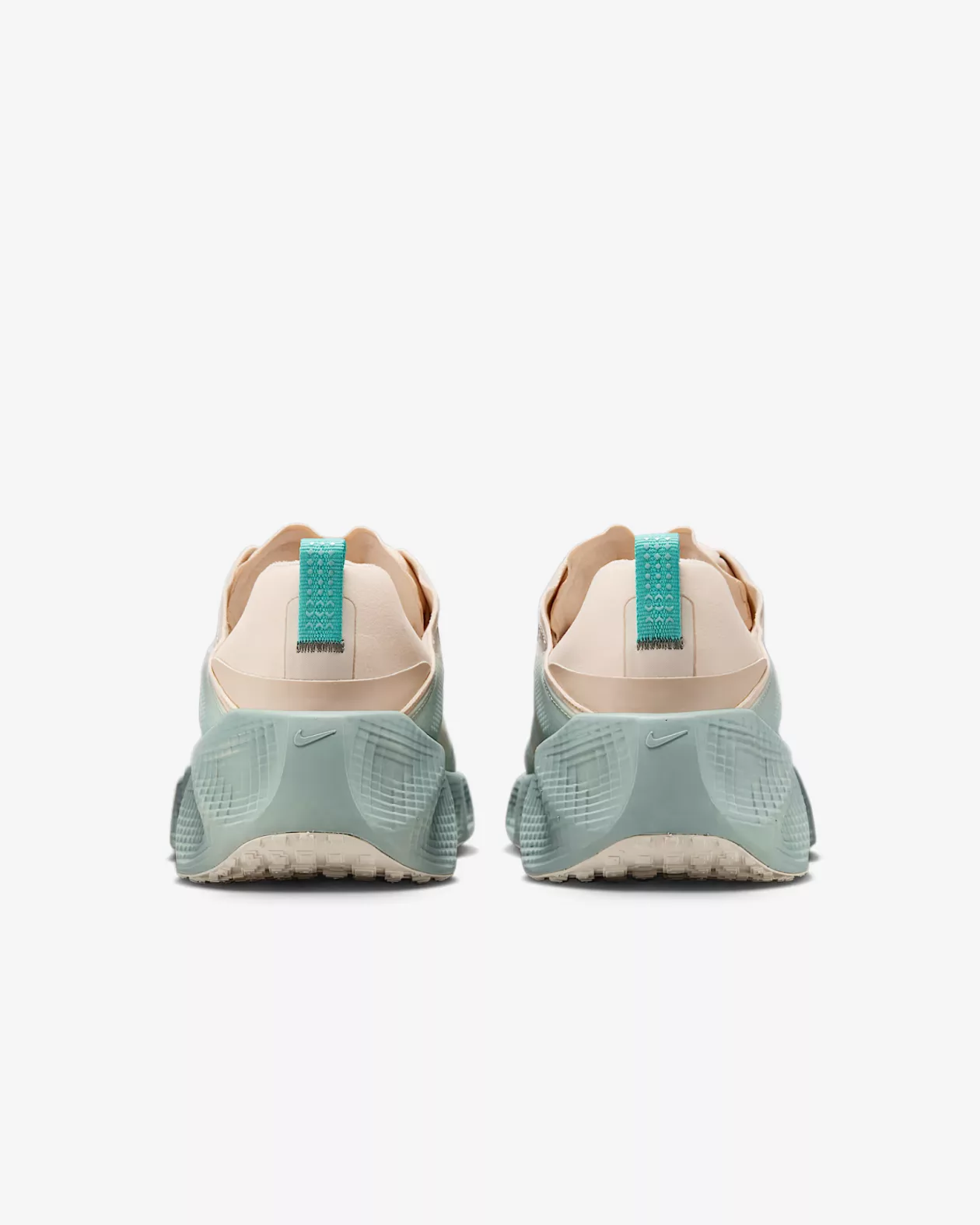 Nike Ava Rover 05