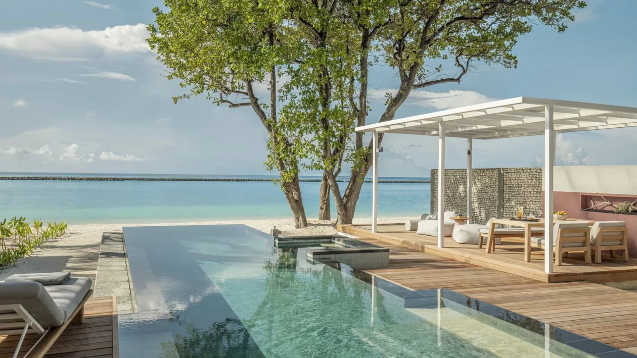 Four Seasons Resort Maldives at Landaa Giraavaru Luxury in Baa Atoll 05