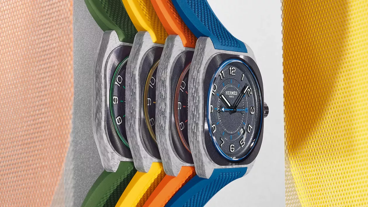 Hermès H08 Sporty Elegance for Coastal Living 01