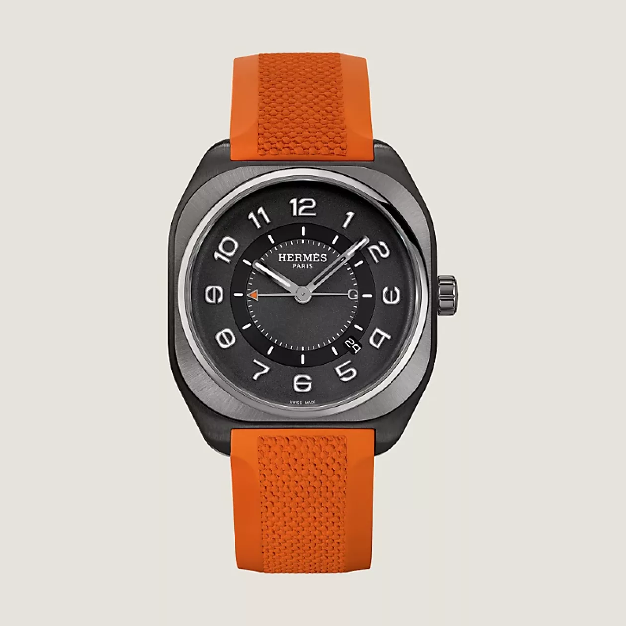 Hermès H08 Sporty Elegance for Coastal Living 02