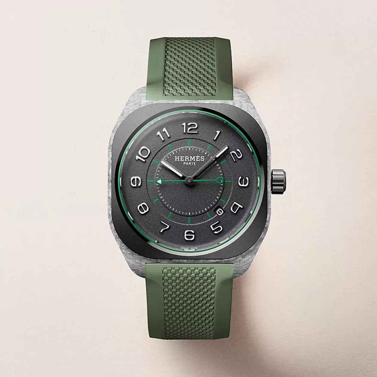 Hermès H08 Sporty Elegance for Coastal Living 04