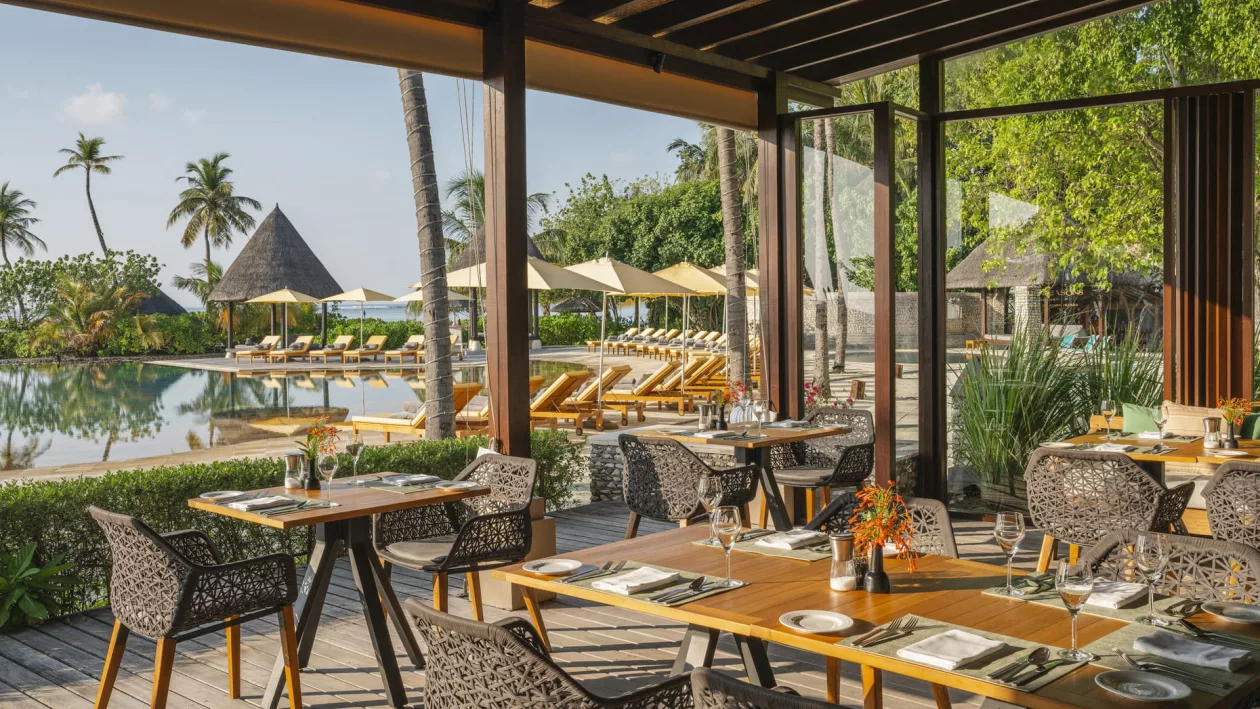 Four Seasons Resort Maldives at Kuda Huraa North Malé Atoll 09