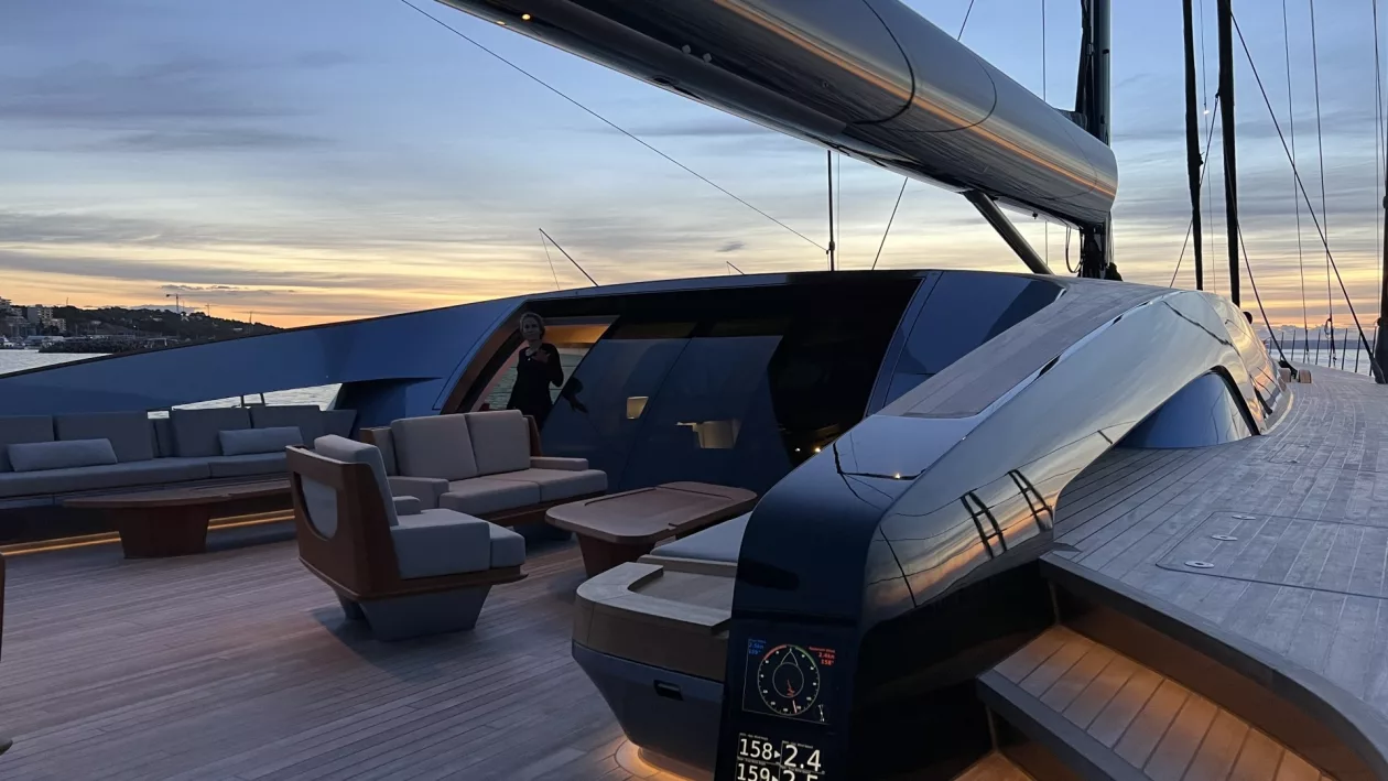 Sarissa A Masterpiece of Performance and Elegance 04