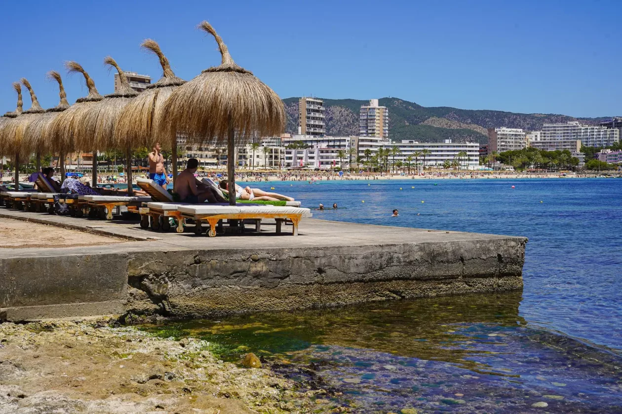 El Chaval Mallorca A Modern Seaside Dining Escape 02