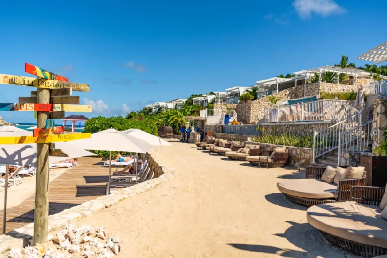 Hammock Cove Antigua Private Luxury by the Caribbean Sea 02