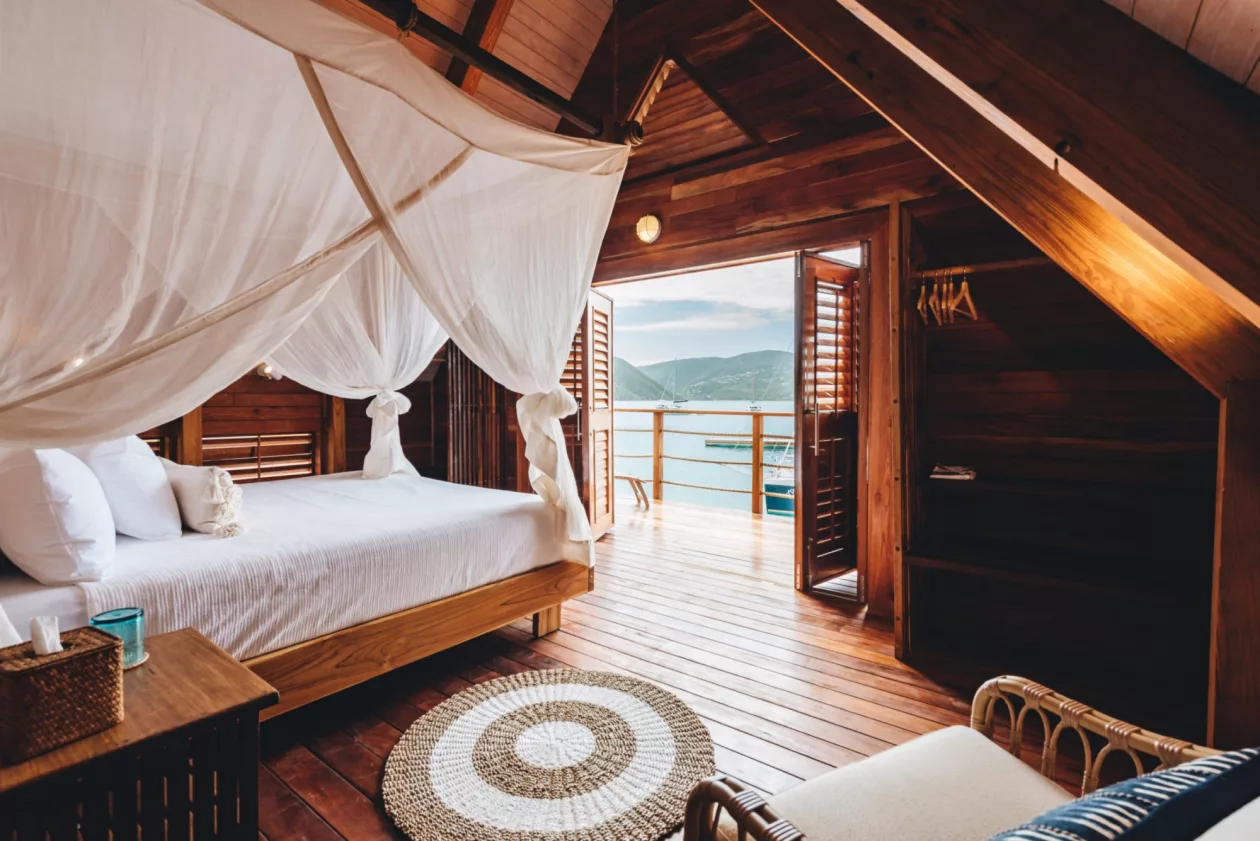 Island Freedom at Bitter End Yacht Club 01