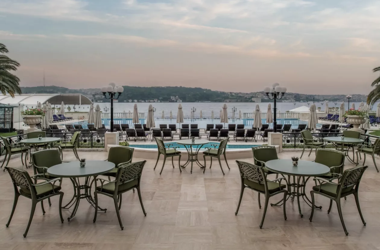 Regal Waterfront Luxury at Çırağan Palace Kempinski Istanbul 03