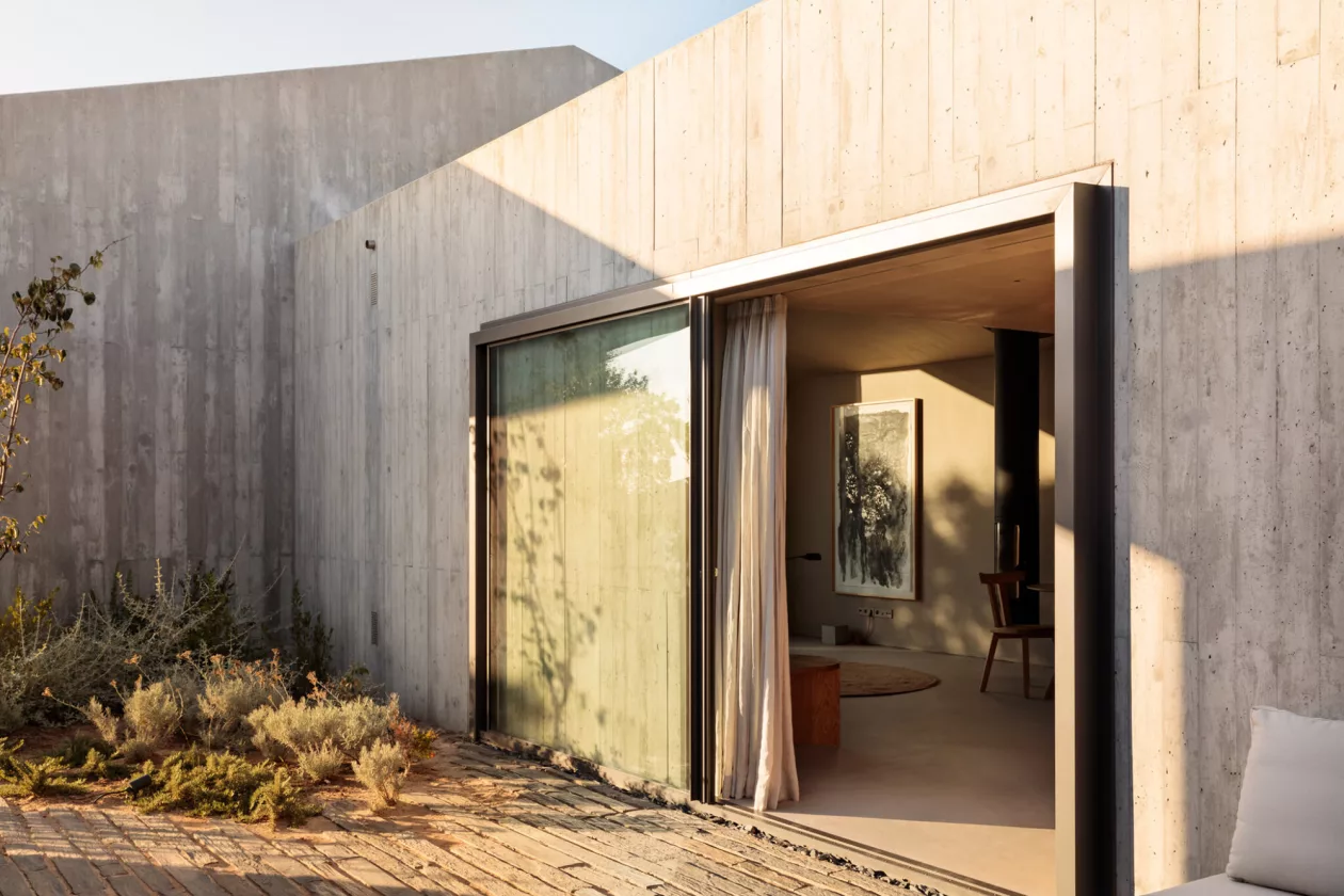 Pa te os Contemporary Calm on Portugals Coast 02