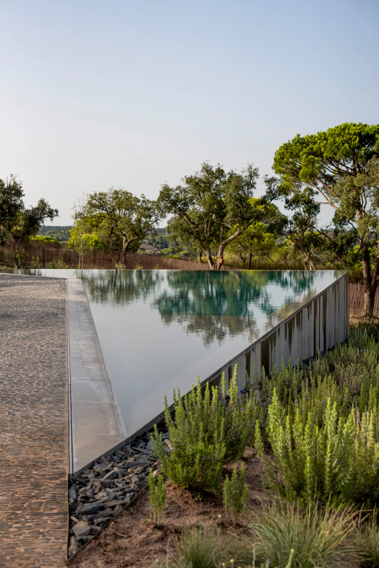 Pa te os Contemporary Calm on Portugals Coast 06