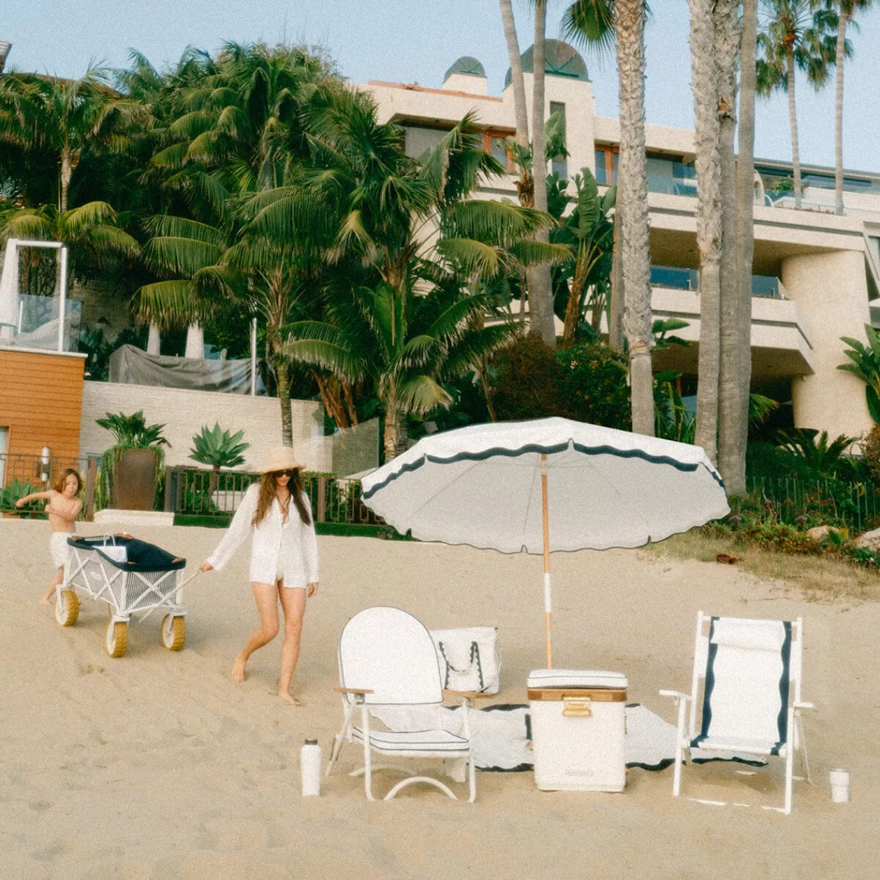 Business Pleasure Rivie White Collection 02