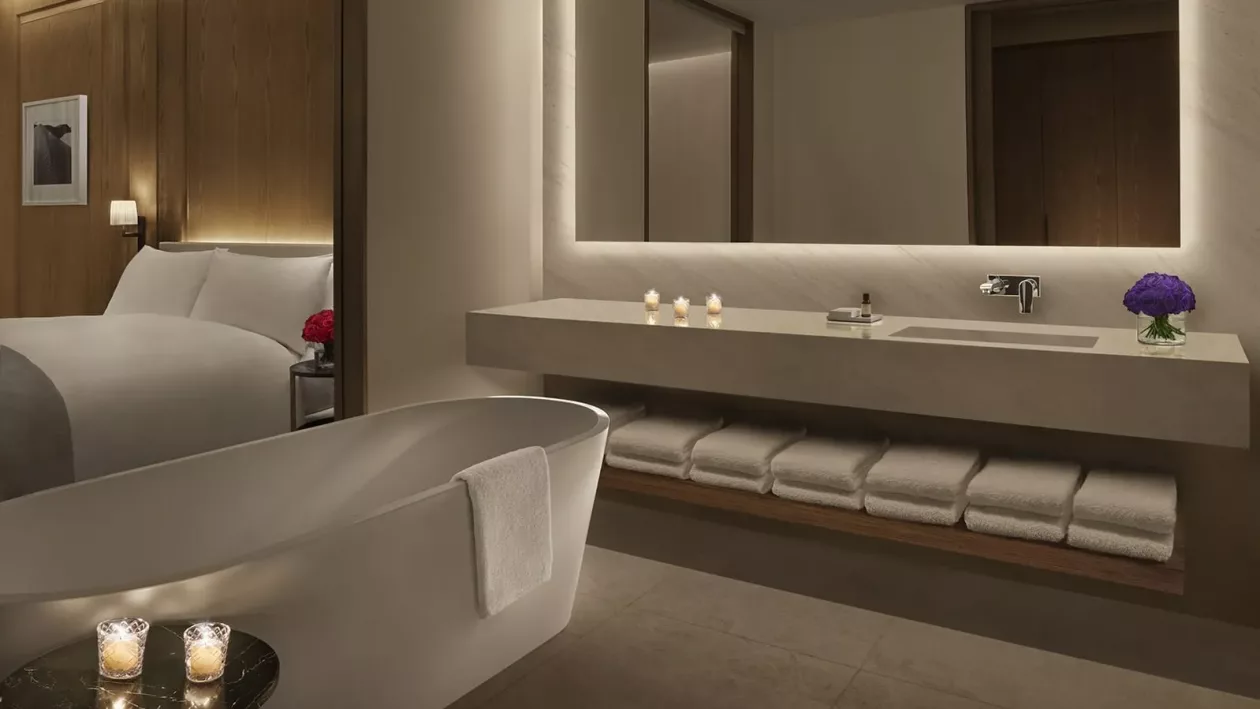 EDITION Abu Dhabi 06