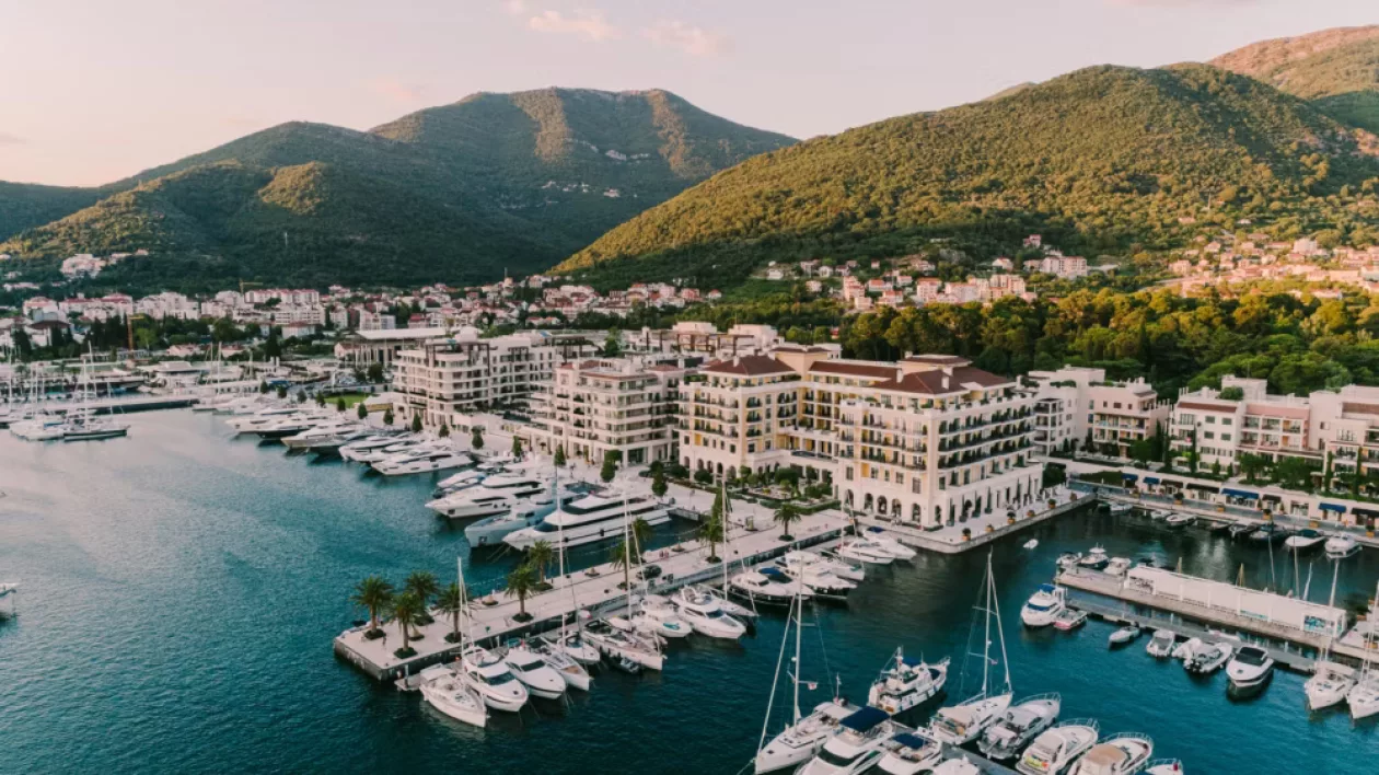 REGENT PORTO MONTENEGRO 01