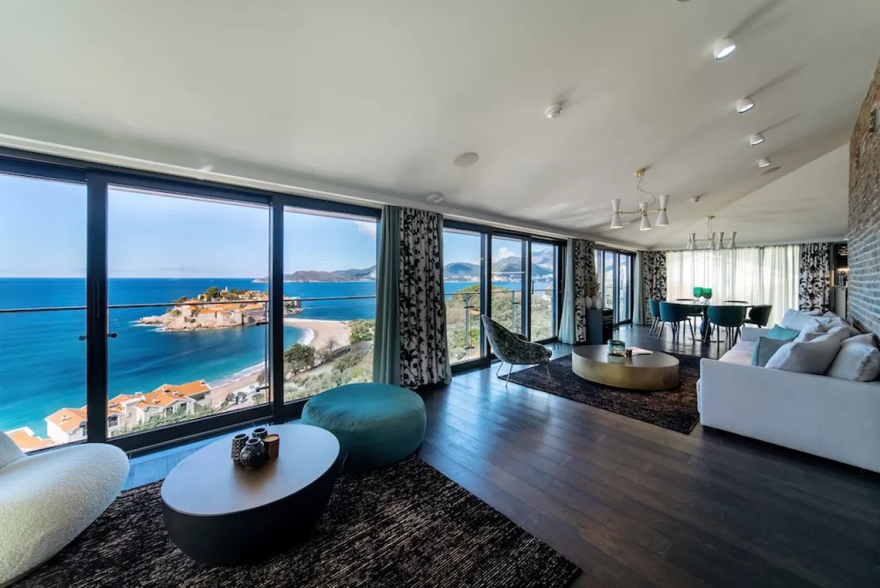 Villa Geba MICHELIN Key Boutique Hotel with Sveti Stefan Views 09