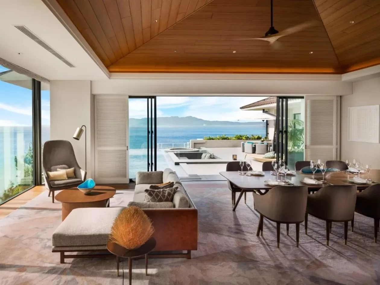 10 Halekulani Okinawa