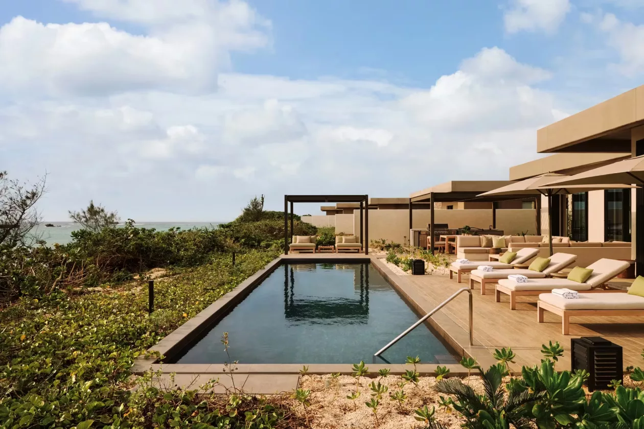 01 Rosewood Miyakojima