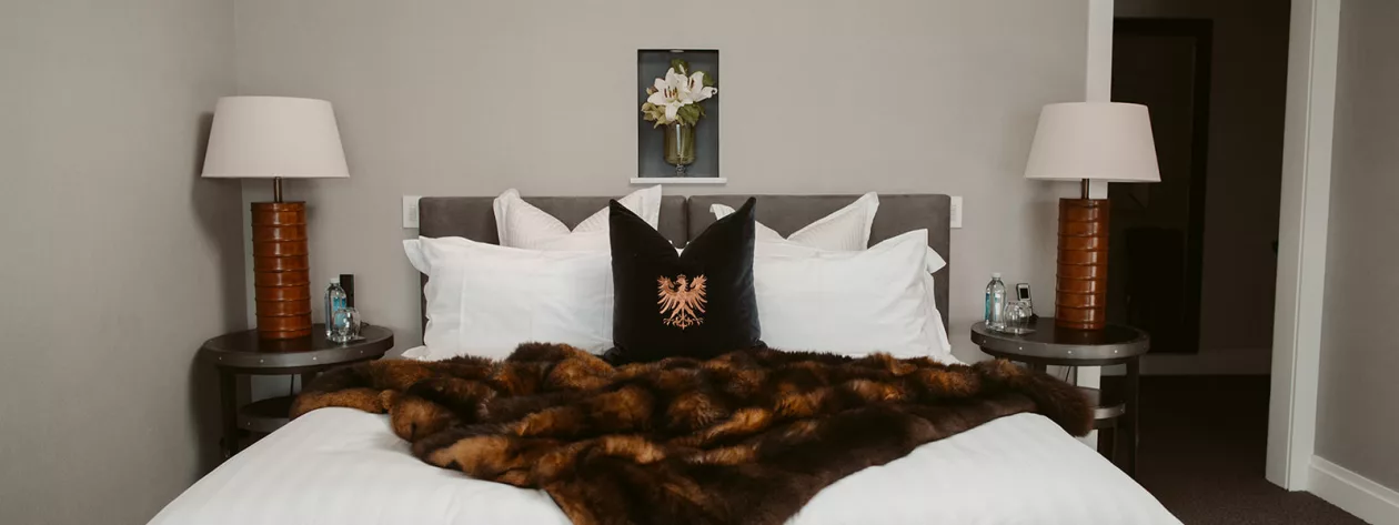 05 EICHARDT S PENTHOUSE QUEENSTOWN S PREMIER LAKESIDE SANCTUARY