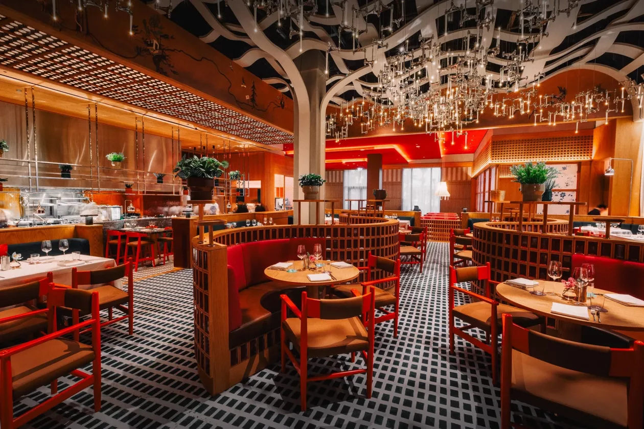 06 ATLANTIS THE ROYAL