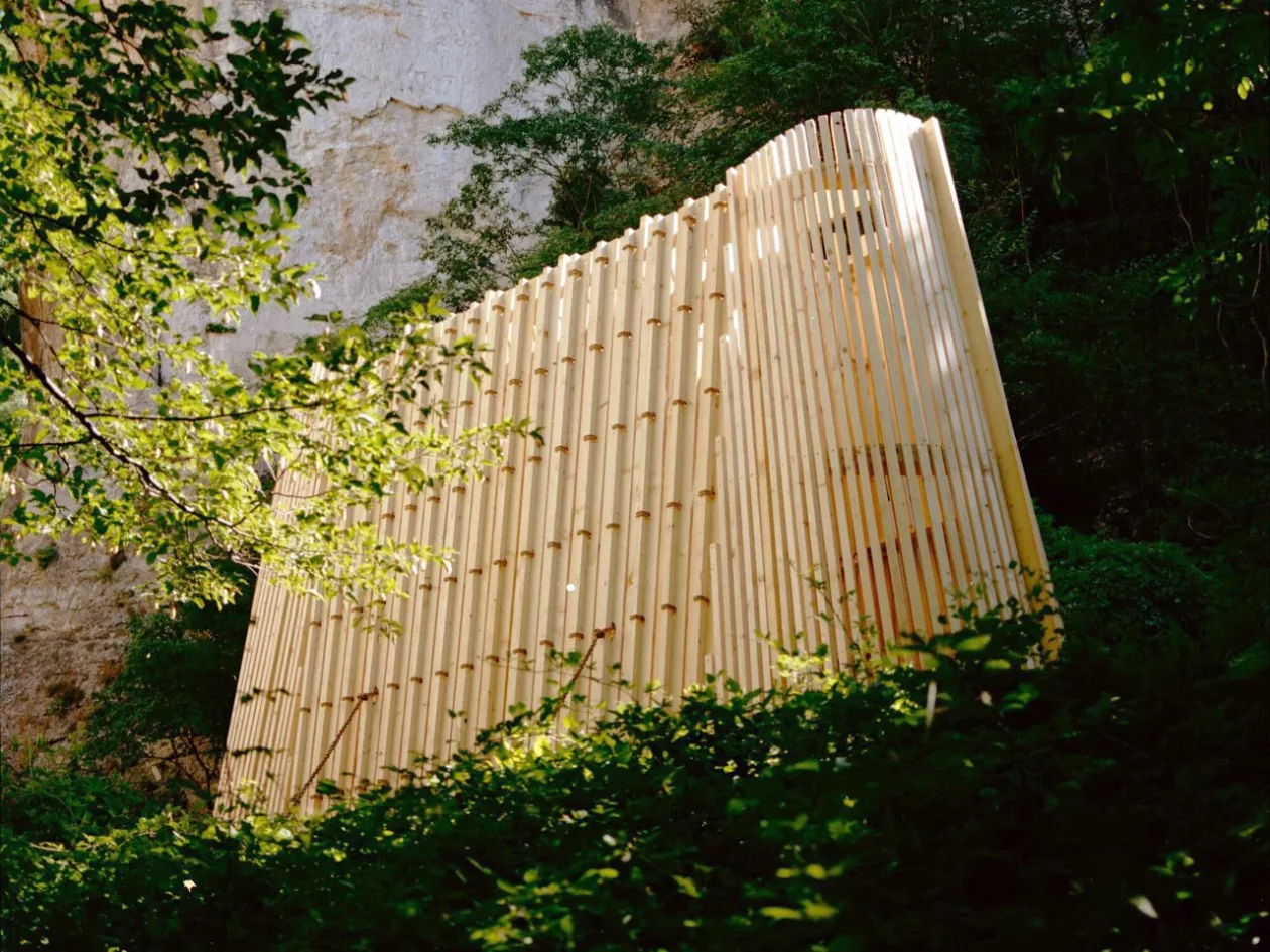 01 LA BARCA THE AWARD WINNING UPSIDE DOWN BOAT CHAPEL