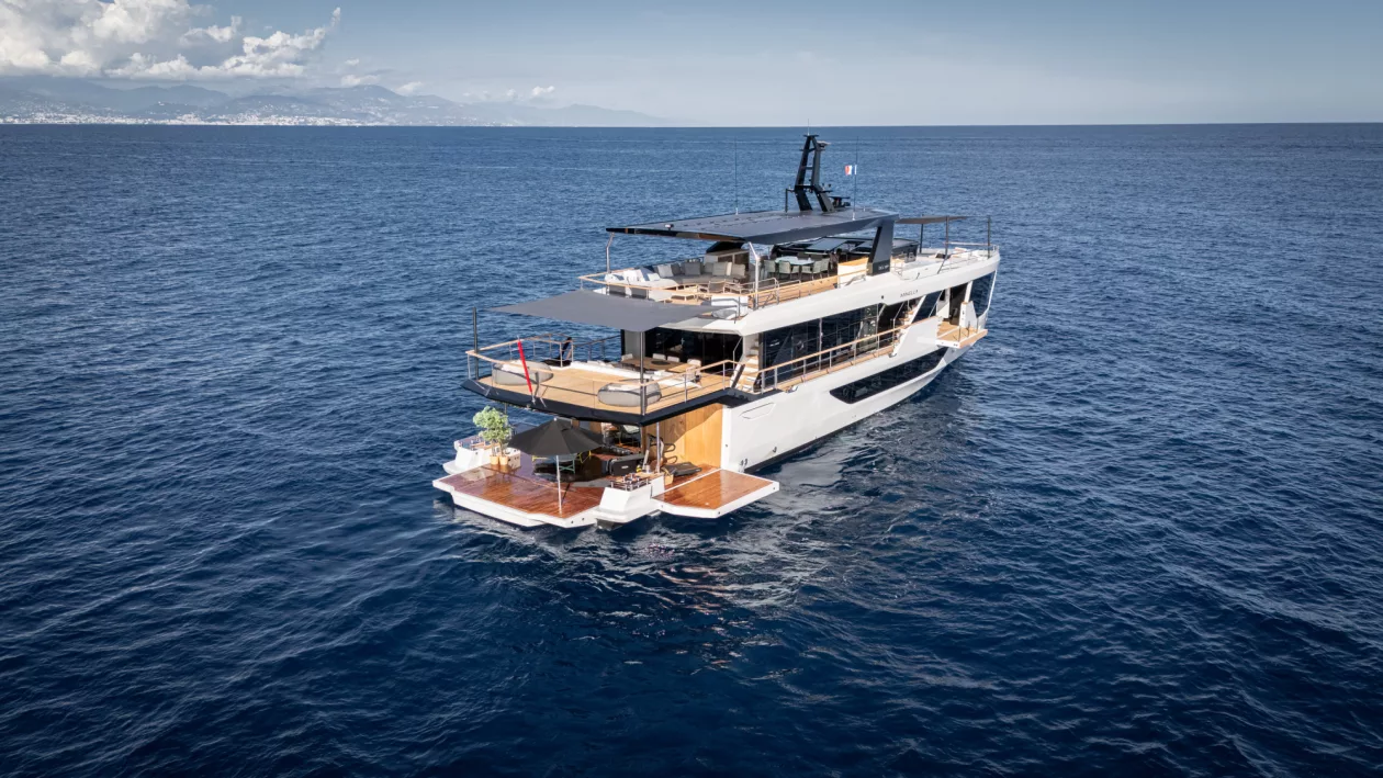 02 NUMARINE 30 XP THE FIRST FULL ELECTRIC READY EXPLORER YACHT