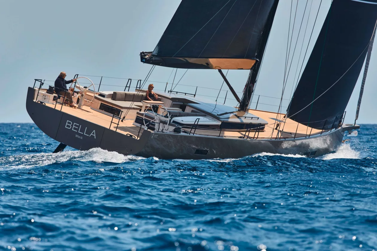 Y7 yacht02