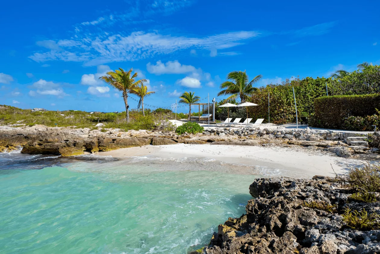 02 TURTLE TAIL ESTATE THE ULTIMATE 35 M CARIBBEAN SANCTUARY jpeg