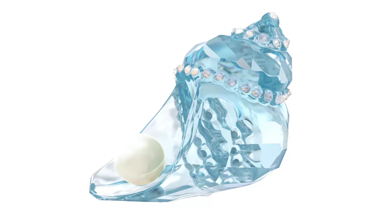 02 SWAROVSKI SCS IDYLLIA CONCH SHELL