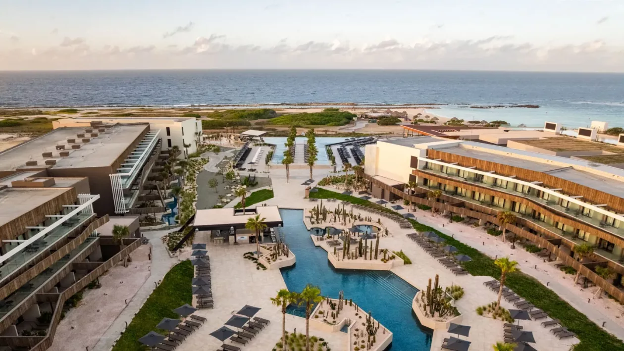 01 Secrets Baby Beach Aruba