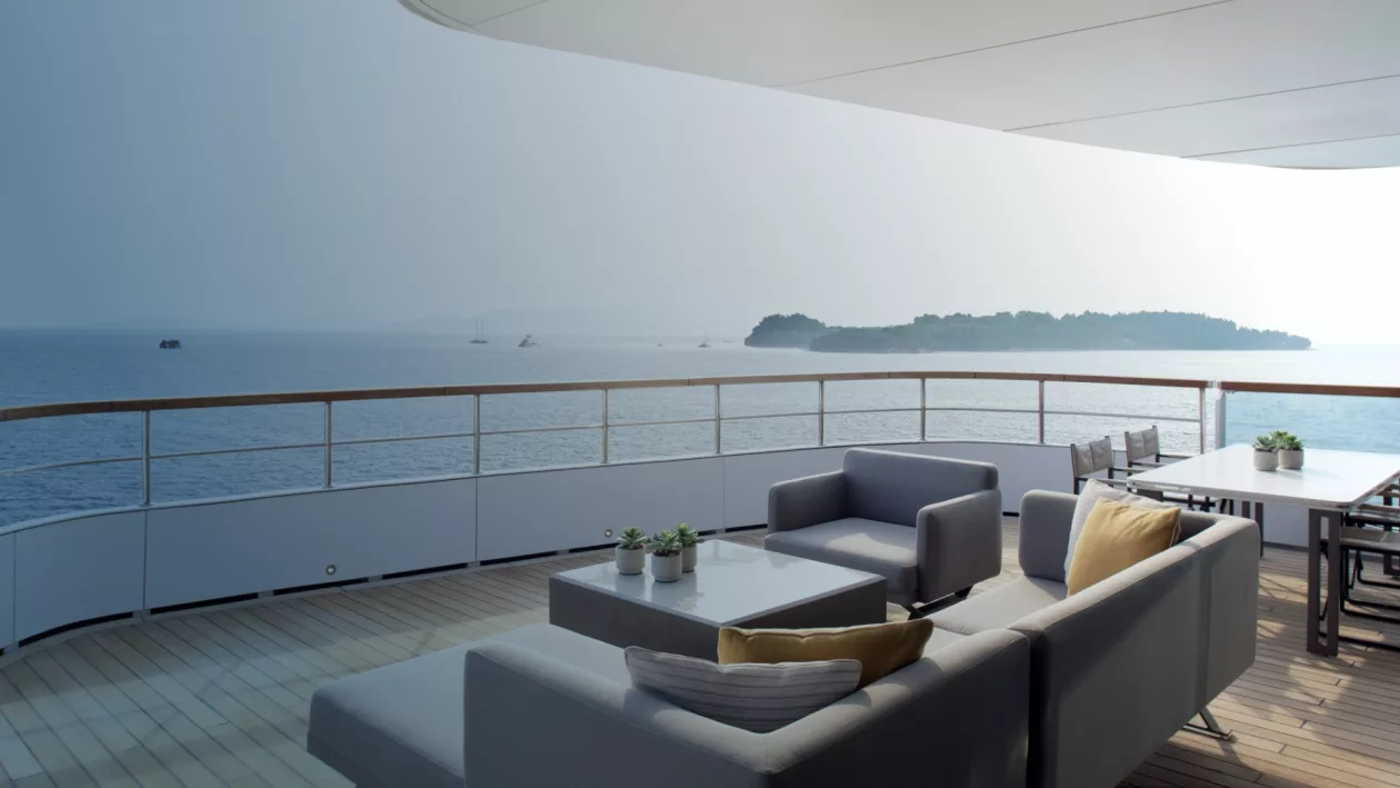 04 MICHELIN CALIBER CULINARY VOYAGES WITH THE RITZ CARLTON YACHT COLLECTION