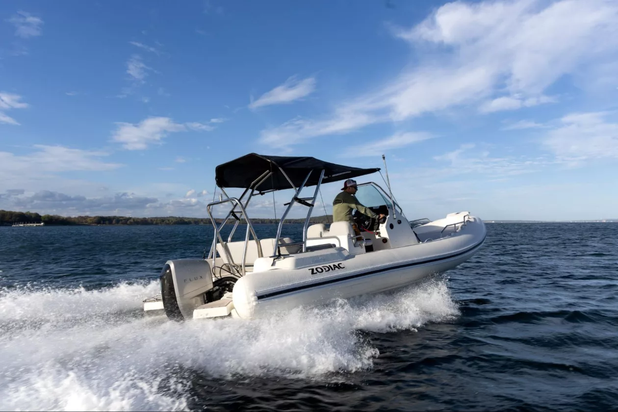 01 FLUX MARINE X ZODIAC