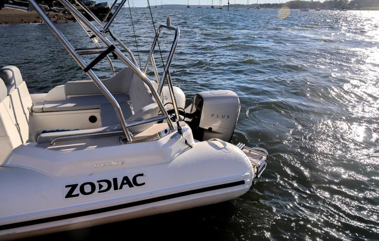 02 FLUX MARINE X ZODIAC