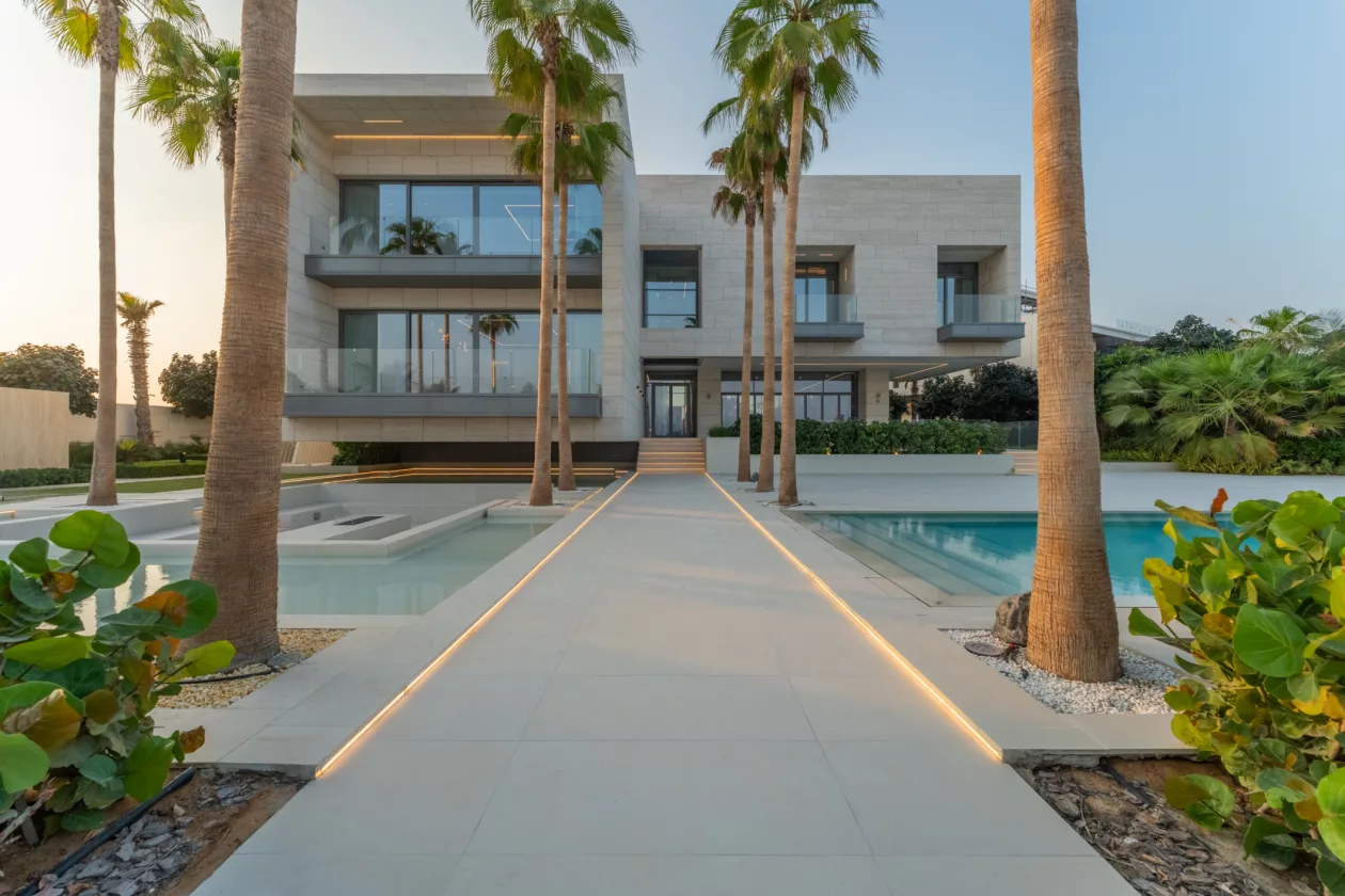 01 THE JAFFE HOUSE A MODERNIST HEIRLOOM ON SHELTER ISLAND