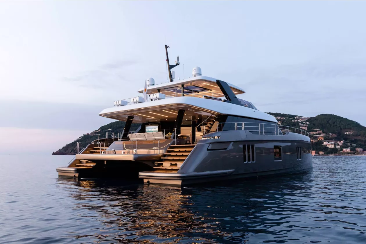 Catamaran03
