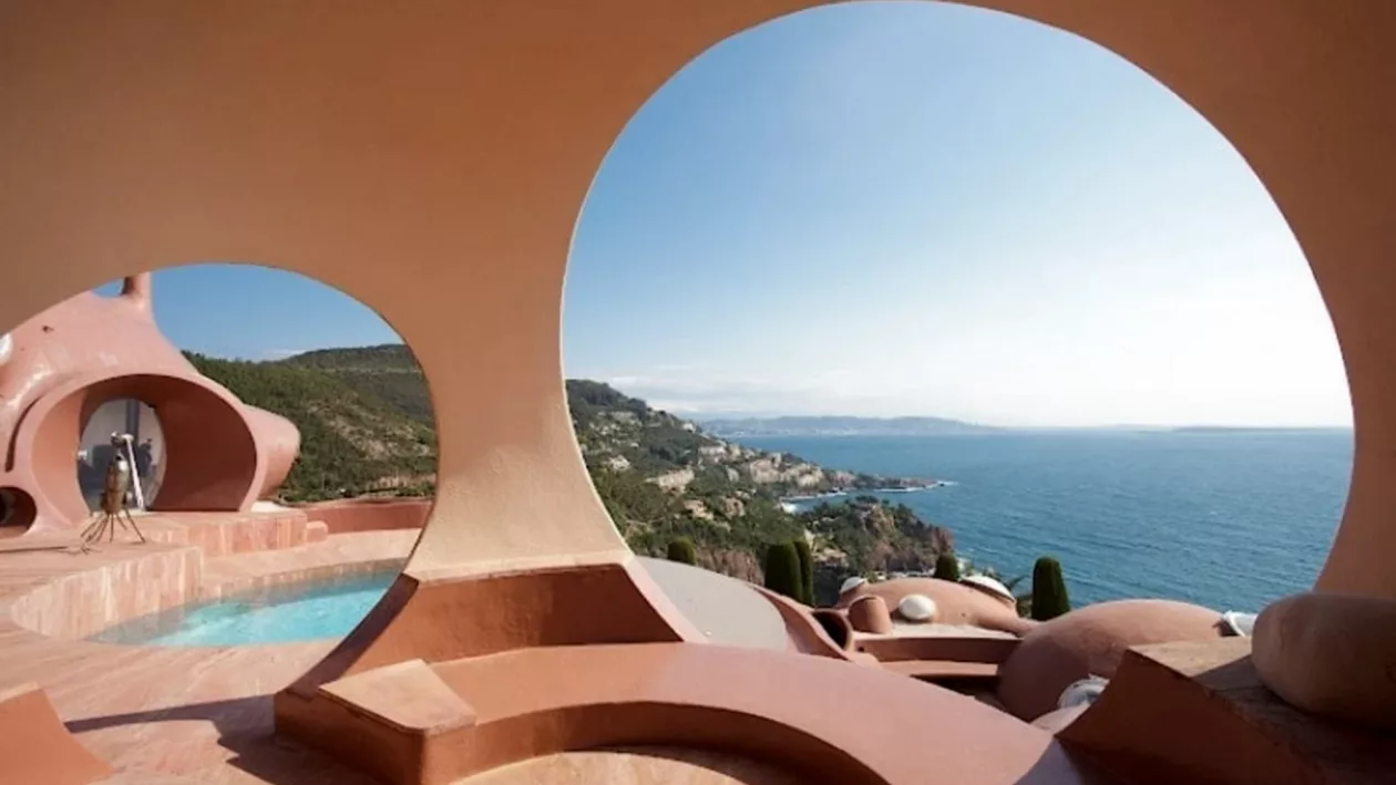 06 PALAIS BULLES