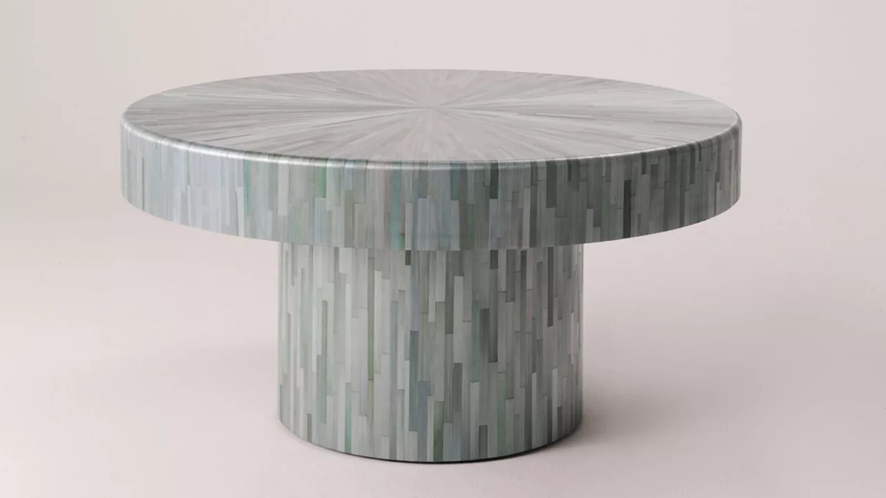 1 SEAHORSE COFFEE TABLE