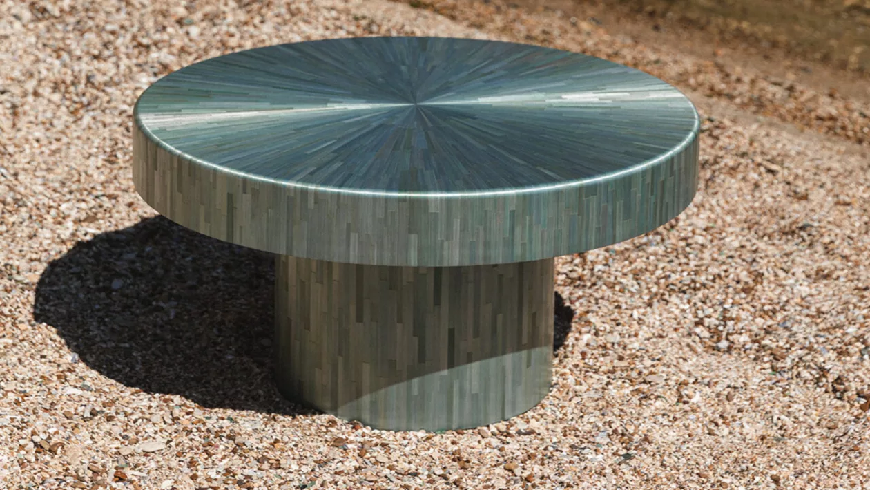 3 SEAHORSE COFFEE TABLE