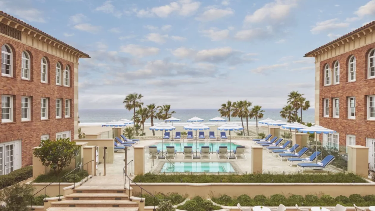 2 HOTEL CASA DEL MAR