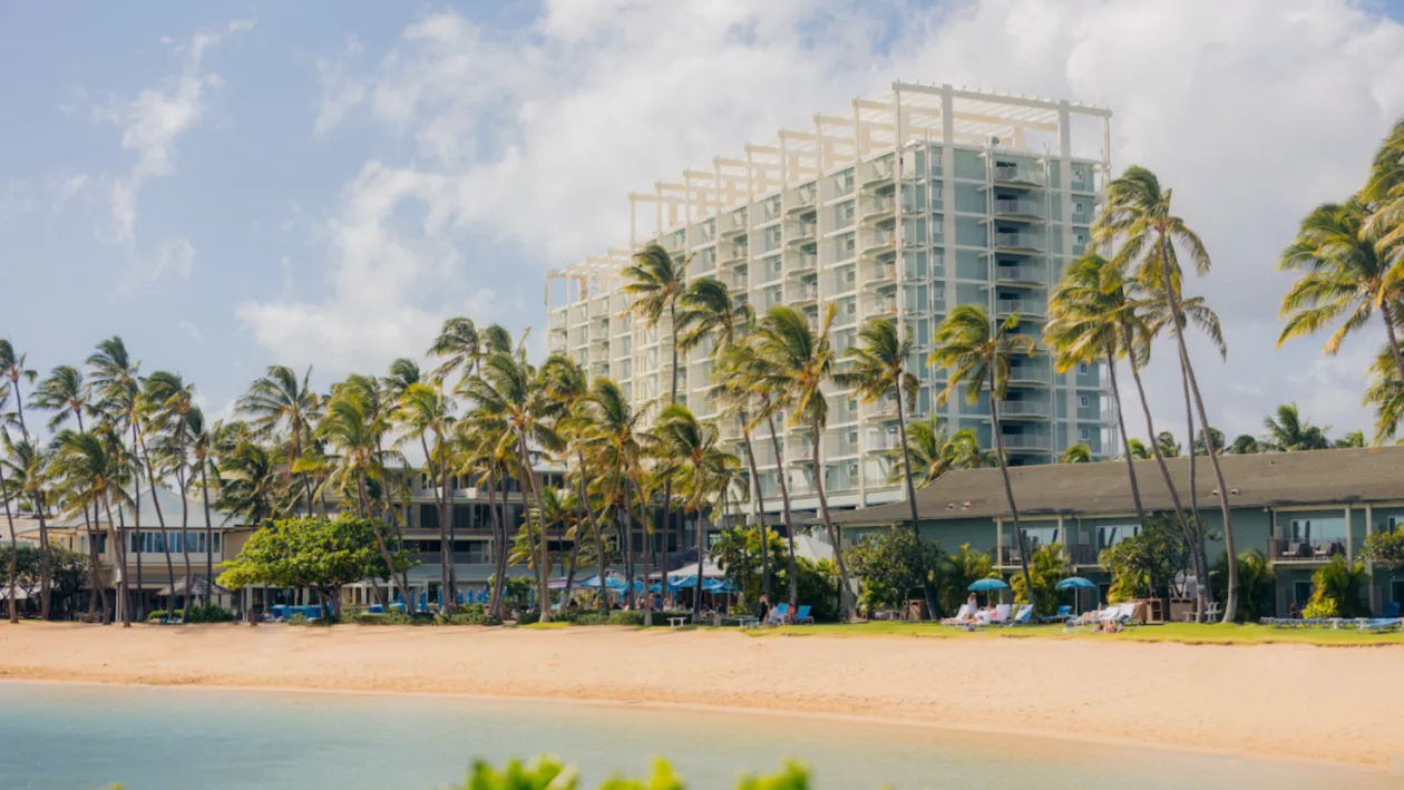 3 THE KAHALA HOTEL RESORT