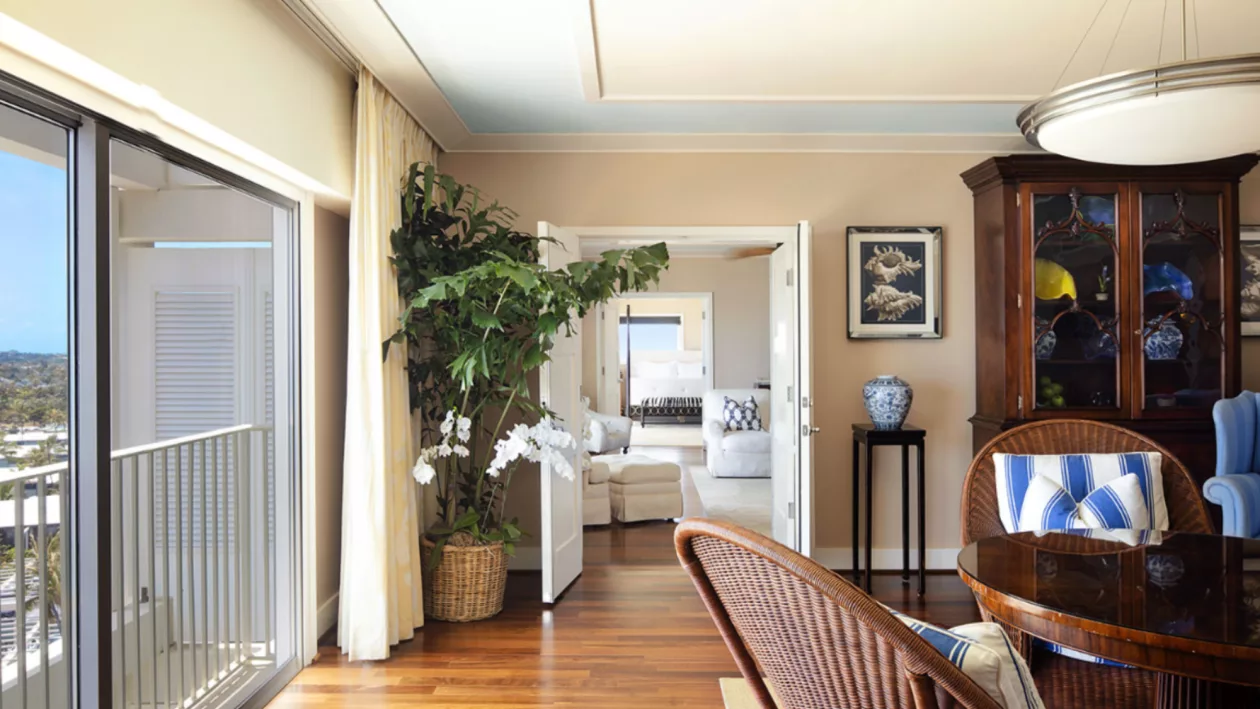 8 THE KAHALA HOTEL RESORT