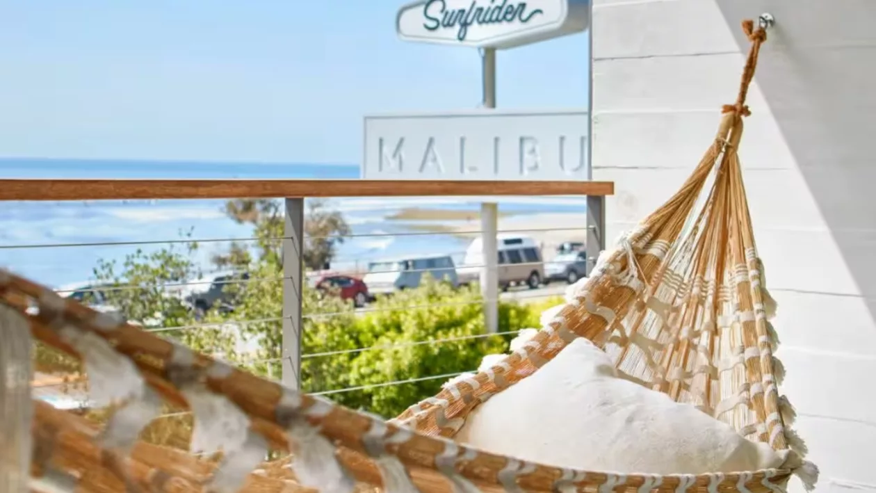 7 THE SURFRIDER MALIBU